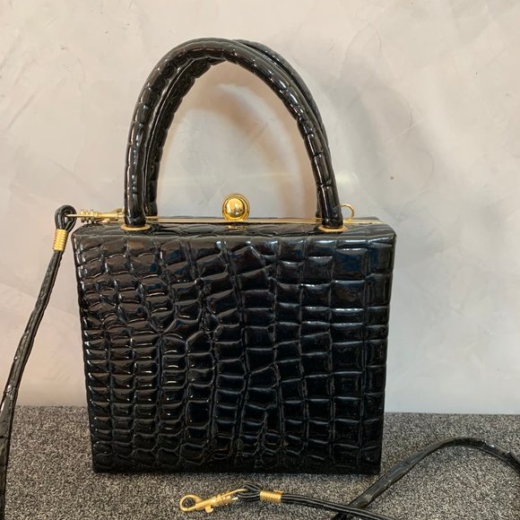 BLACK QUILTED PATENT LEATHER MINI SHOULDER BAG - Picture 4 of 11